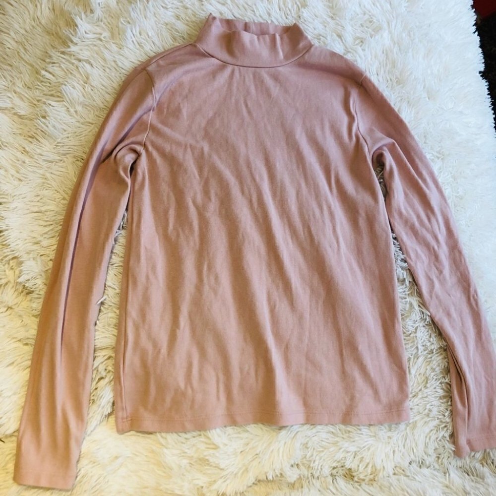 H&M turtleneck long sleeves size 8-10Y
